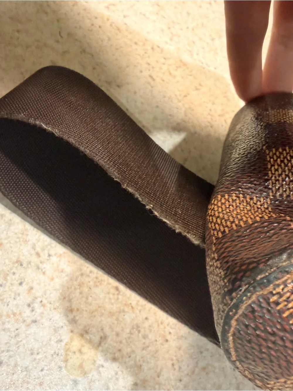 Authentic Louis Vuitton -  Ebene Geronimos Sling
